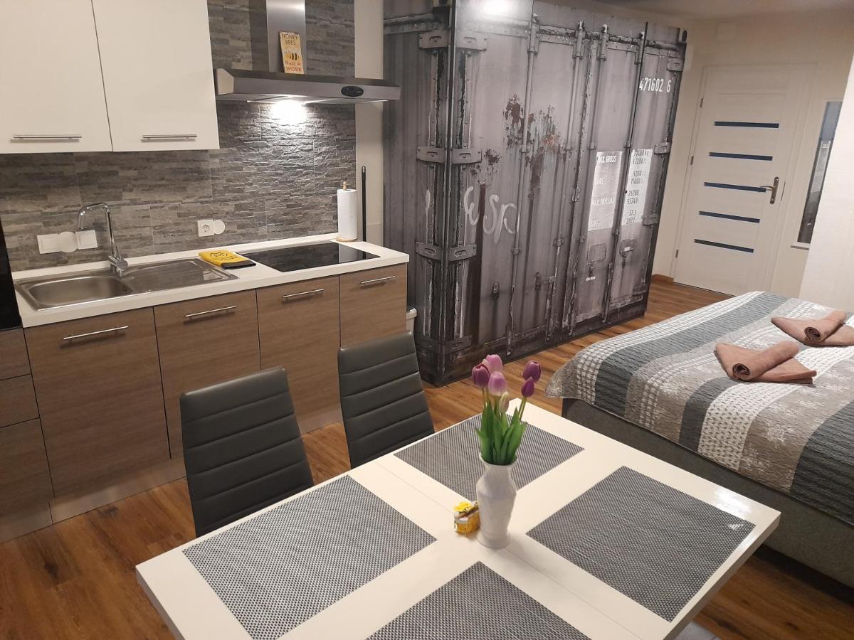 Honey Apartment 伦达瓦 外观 照片
